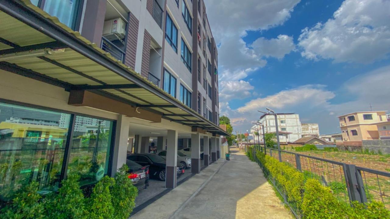 Hotel Plearnwan Deluxe Mansion Bangkok Exterior foto